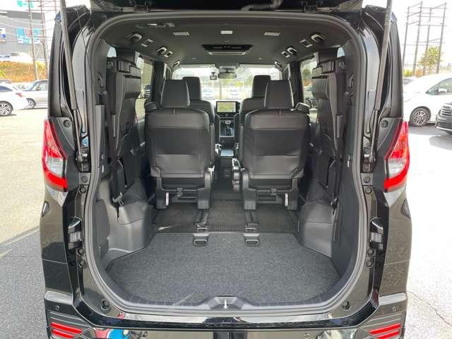 ノア ハイブリッドＳ－Ｚ　ワンオーナー／セーフティセンス／モデリスタエアロパーツ／メーカー１０．５インチディスプレイ＆純正ナビ／フリップダウンモニター／両側パワースライドドア／レーダークルコン／パーキングサポートブレーキ（34枚目）