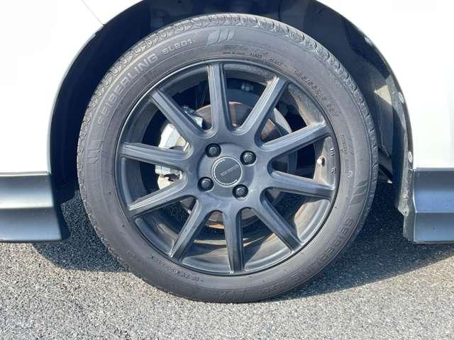 ヤリス ハイブリッドＺ　セーフティセンス／ＧＲエアロパーツ／パノラミックビューモニター／純正ディスプレイオーディオ／ＢＴオーディオ／社外１６インチアルミ／ＬＥＤヘッドライト／レーダークルコン／ＰＫＳＢ／スマートキー／ＥＴＣ（8枚目）