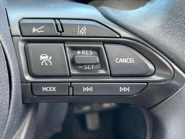 ヤリス ハイブリッドＺ　セーフティセンス／ＧＲエアロパーツ／パノラミックビューモニター／純正ディスプレイオーディオ／ＢＴオーディオ／社外１６インチアルミ／ＬＥＤヘッドライト／レーダークルコン／ＰＫＳＢ／スマートキー／ＥＴＣ（10枚目）