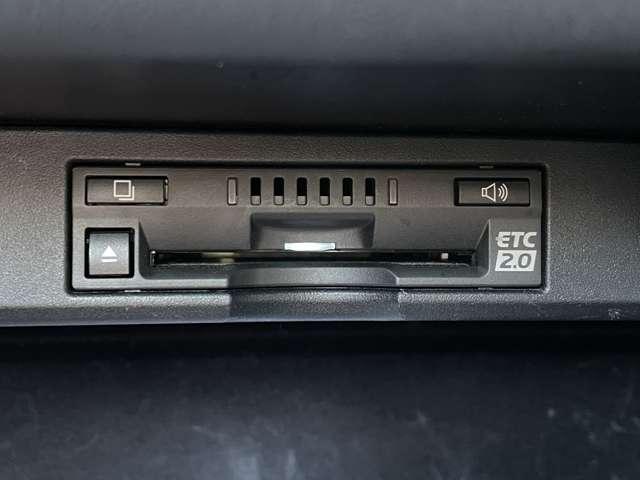 ＮＸ ＮＸ３００　Ｆスポーツ　セーフティシステムプラス／パノラマルーフ／パノラミックビューモニター／三眼ＬＥＤヘッドライト／電動格納リアシート／パワーバックドア／専用シート／ベンチレーション／スマートキー／レーダークルコン（14枚目）