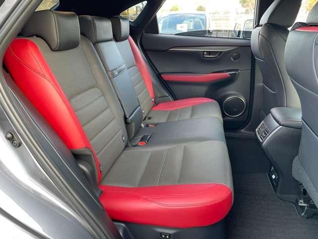 ＮＸ ＮＸ３００　Ｆスポーツ　セーフティシステムプラス／パノラマルーフ／パノラミックビューモニター／三眼ＬＥＤヘッドライト／電動格納リアシート／パワーバックドア／専用シート／ベンチレーション／スマートキー／レーダークルコン（41枚目）