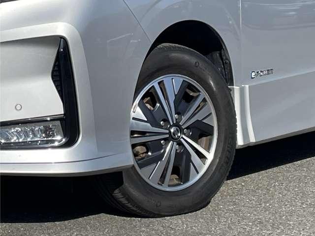 �u�����A���~�z�C�[���v�@�����P�T�C���`�A���~�z�C�[���I�e���[�J�[�ЊO�z�C�[����X�^�b�h���X�^�C���̔̔�������܂���