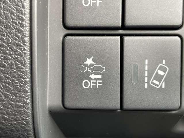 �u�Փ˔�Q�y���u���[�L�i�b�l�a�r�j�v�@�O���̎����ԓ����J�����⃌�[�_�[�ȂǂŌ��m���A�Փ˂��邨���ꂪ����ꍇ�ɂ́A�x���u���[�L�͐���ɂ��Փˉ�𑀍��⏕���܂���