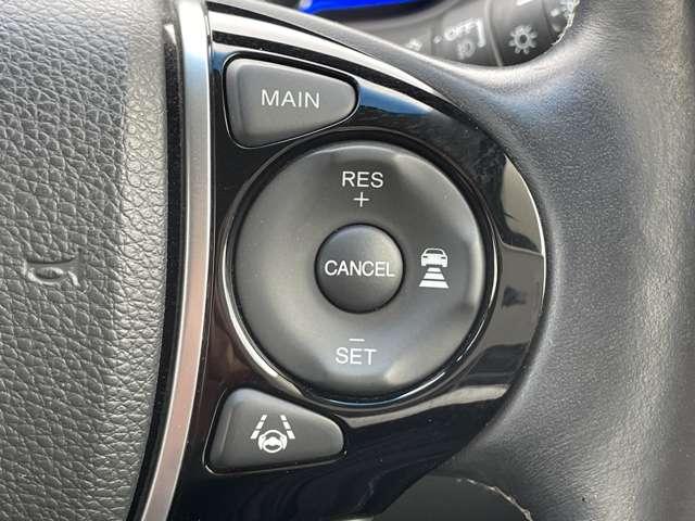 �u�A�_�v�e�B�u�N���[�Y�R���g���[���v�@�O�𑖂�N���}�Ƃ̎Ԋԋ��������ɕۂ��Ȃ��瑬�x�������ĒǏ]���Ă����̂ŁA�������h���C�u���̕��S���y�����܂���