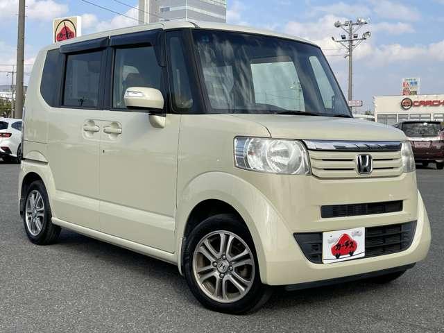 �J�[�`�X�̎ԗ��́A�S�ԂɎԗ���ԕ]�����𖾎����A�C�����̗L���A�ԗ��_���A���A���݁A���h���A�^�C���̍a�A�O���p�[�c�i�p�l���j�����̗L���Ȃǂ�\�L���A�������̂��钆�ÎԔ̔��𑣐i���Ă��܂��B