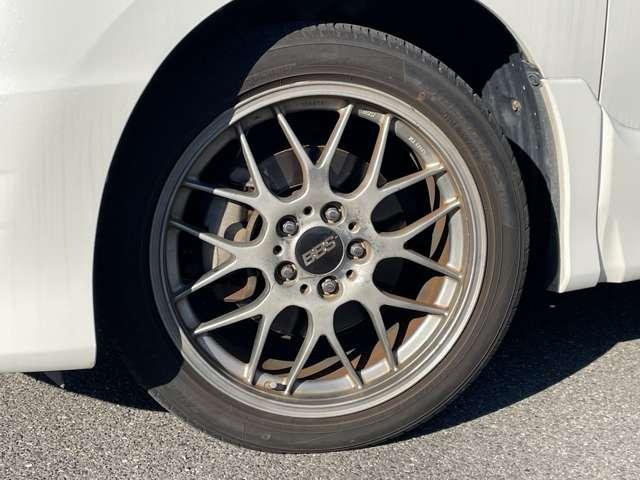 �u�ЊO�A���~�z�C�[���v�@���̃N���}�Ƃ͈�����������o���Ă��܂��B�J�[�`�X�ł͑��̃z�C�[���̔̔��A��t���ł��܂��̂ŁA���C�y�ɂ��\���t������������