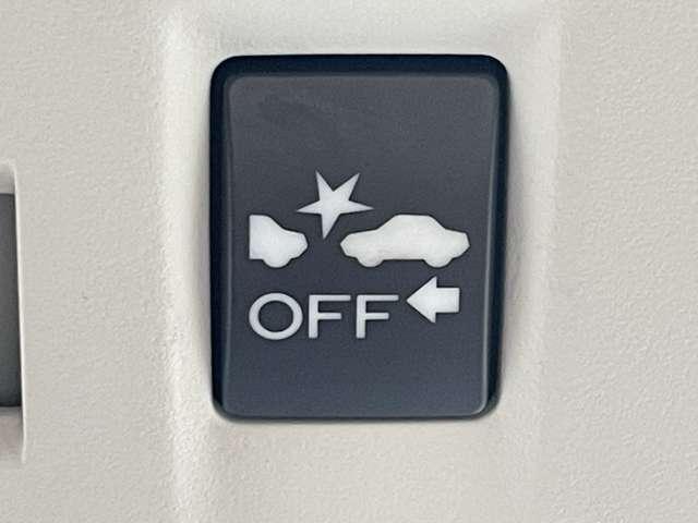 �u�Փ˔�Q�y���u���[�L�v�@�O���̎����ԓ����J�����⃌�[�_�[�ȂǂŌ��m���A�Փ˂��邨���ꂪ����ꍇ�ɂ́A�x���u���[�L�͐���ɂ��Փˉ�𑀍��⏕���܂���