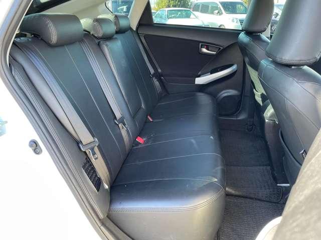 プリウス Ｓ　カロッツェリアメモリーナビ／バックカメラ／ＢＴオーディオ／ＥＴＣ／スマートキー／ディスチャージ（21枚目）