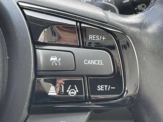 ヴェゼル ｅ：ＨＥＶ　Ｚ　禁煙車／ホンダセンシング／メーカーディスプレイ＆ナビ／バックカメラ／パワーバックドア／スマートキー／ＬＥＤヘッドライト／シート＆ステアヒーター／パドルシフト／ワイヤレス充電／コーナーセンサー（6枚目）