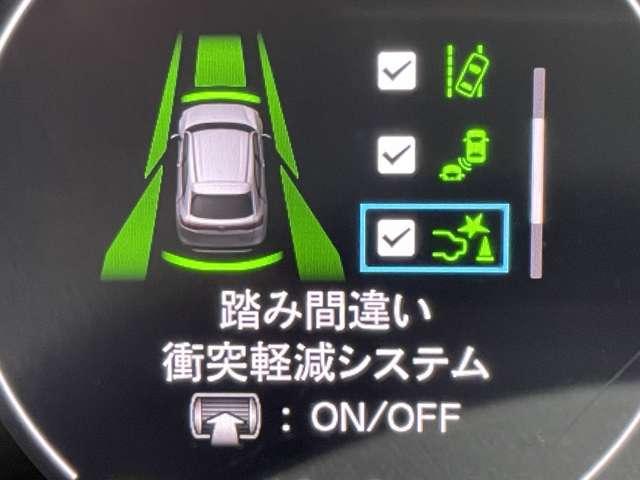 ヴェゼル ｅ：ＨＥＶ　Ｚ　禁煙車／ホンダセンシング／メーカーディスプレイ＆ナビ／バックカメラ／パワーバックドア／スマートキー／ＬＥＤヘッドライト／シート＆ステアヒーター／パドルシフト／ワイヤレス充電／コーナーセンサー（13枚目）