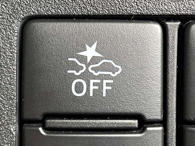 �u�Փ˔�Q�y���u���[�L�v�@�O���̎����ԓ����J�����⃌�[�_�[�ȂǂŌ��m���A�Փ˂��邨���ꂪ����ꍇ�ɂ́A�x���u���[�L�͐���ɂ��Փˉ�𑀍��⏕���܂���