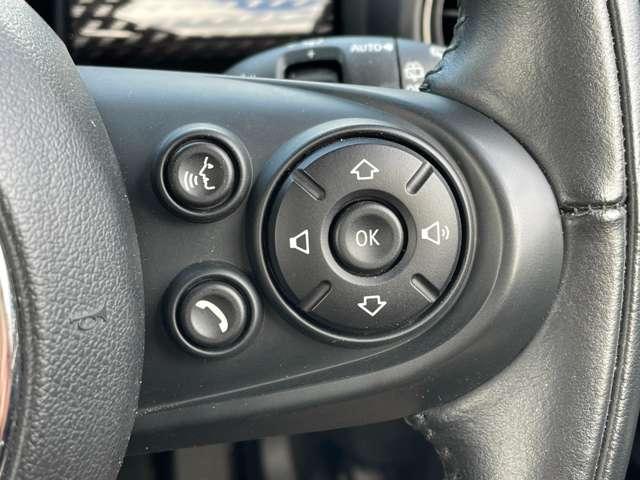 �u�X�e�A�����O�X�C�b�`�v�@�I�[�f�B�I�̑��삪�茳�łł��܂����O�������܂ܑ���ł���̂ň��S�ł���