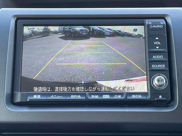 �u�o�b�N���j�^�[�v�@�V�t�g�����o�[�X�ɓ����΁A�ԓ��̃��j�^�[�Ɍ���̗l�q���f���o���܂���Ԃ𒓎Ԃ���ۂ�o�b�N������Ƃ��ɕ֗��ł���