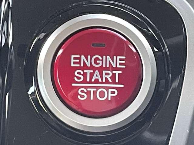 Ｎ－ＢＯＸカスタム Ｇ　ＳＳパッケージ　ギャザーズＳＤナビ／フルセグＴＶ／ＢＴオーディオ／ＤＶＤ再生／バックカメラ／スマートキー／両側パワースライドドア／ＨＩＤヘッドライト／ＬＥＤフォグ／純正１４インチアルミ／純正エアロ（8枚目）