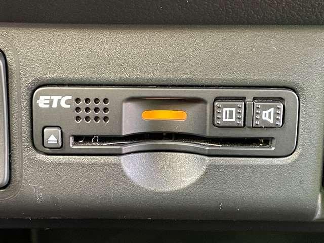 Ｎ－ＢＯＸカスタム Ｇ　ＳＳパッケージ　ギャザーズＳＤナビ／フルセグＴＶ／ＢＴオーディオ／ＤＶＤ再生／バックカメラ／スマートキー／両側パワースライドドア／ＨＩＤヘッドライト／ＬＥＤフォグ／純正１４インチアルミ／純正エアロ（11枚目）