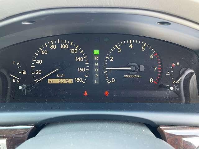 チェイサー アバンテ　ワンオーナー／運転席パワーシート／ＣＤオーディオデッキ／オートエアコン／パワーステアリング／フォグライト／ＡＢＳ（8枚目）