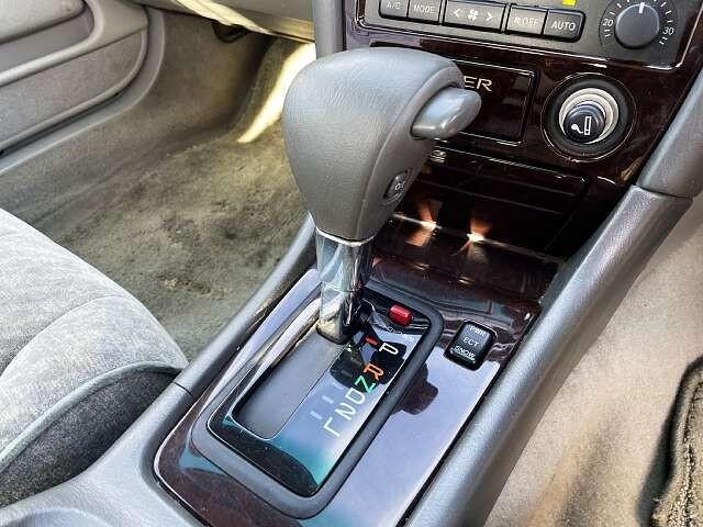 チェイサー アバンテ　ワンオーナー／運転席パワーシート／ＣＤオーディオデッキ／オートエアコン／パワーステアリング／フォグライト／ＡＢＳ（9枚目）