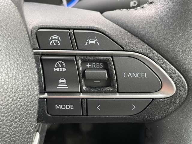 ヴォクシー 1.8ハイブリッドS-Z 7名 ワンオーナー/禁煙車/トヨタセーフティーセンス&チームメイト/プロアクティブドライビングサポート/パノラミックビューモニター/クリアランスソナー/両側電動スライドドア/シートヒーター/ハンドルヒーター(13枚目)