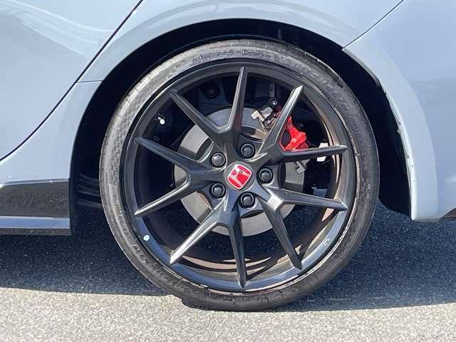 �u�����A���~�z�C�[���v�@�����P�X�C���`�A���~�z�C�[���I�e���[�J�[�ЊO�z�C�[����X�^�b�h���X�^�C���̔̔�������܂���