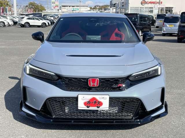 �S����R�C�O�O�O��̃N���}�̒����猵�I�����ǎ����ÎԂ𖇕��X�ɏW���I��^�W����Ōy�����Ԃ���A���Ԃ܂ňꋓ�W���I�A�i�^�̂��T���̃N���}�����S�A�����Ɍ�����܂��B