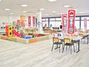 ♪店内には大きなキッズルームもございますので、お子様連れのお客様も安心して車選びができます♪大型ショッピングモール前の立地♪お買い物ついでに・・・♪ご家族皆様でのご来店をお待ちしております♪