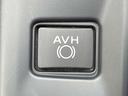 「AVH (オートビークルホールド)」 信号待ちなどの停止時に、ブレーキペダルから足を離しても停止状態を維持する機能です♪