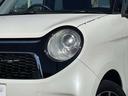 「HIDヘッドライト」 従来から車のヘッドライトに使われてきた「ハロゲンヘッドライト」と比べて、数倍もの明るさを実現♪また消費電力が低いため発熱も少なく長寿命と言われています♪