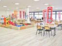 ♪店内には大きなキッズルームもございますので、お子様連れのお客様も安心して車選びができます♪大型ショッピングモール前の立地♪お買い物ついでに・・・♪ご家族皆様でのご来店をお待ちしております♪