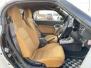 「運転席」 シートなどの状態も良く、目立つような傷や汚れはありません♪