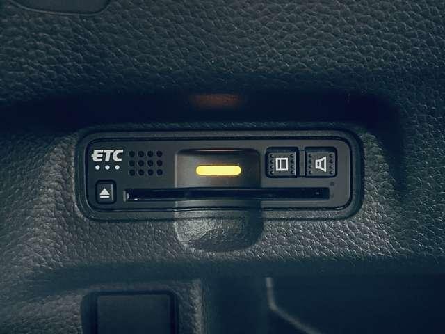 Ｎ－ＢＯＸカスタム Ｇ・Ｌターボホンダセンシング　衝突被害軽減ブレーキ！アダプティブクルーズコントロール！両側パワースライドドア！純正ナビ！ＢＴ！バックカメラ！フルセグＴＶ！ＥＴＣ！シートヒーター！スマートキー！キーレス！ブラックルーフ！純正１５ＡＷ（11枚目）