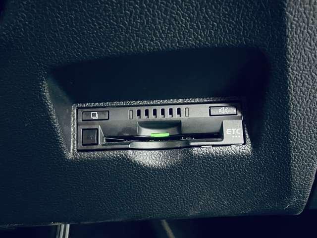 プリウス Sセーフティプラス セーフティセンス/アダブティブクルーズコントロール/フルセグ付9インチTコネクトSDナビ/走行中TV/DVD視聴可/Bluetooth対応/バックガイドモニター/純正AW/ETC/障害物センサー/(12枚目)