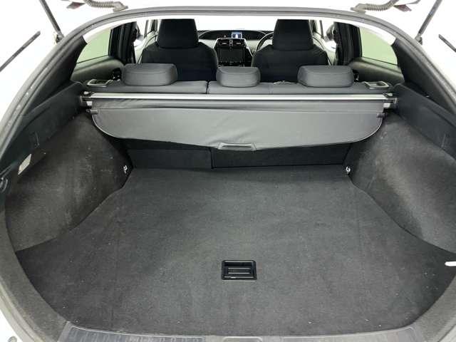 プリウス Sセーフティプラス セーフティセンス/アダブティブクルーズコントロール/フルセグ付9インチTコネクトSDナビ/走行中TV/DVD視聴可/Bluetooth対応/バックガイドモニター/純正AW/ETC/障害物センサー/(20枚目)