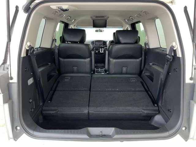 エルグランド ２５０ハイウェイスターＳ　アーバンクロム　禁煙車／純正フリップタウンモニター／フルセグ付純正ナビ／ＤＶＤ再生可／Ｂｌｕｅｔｏｏｔｈ／バックカメラ／ＬＥＤヘッドライト／クルーズコントロール／両側パワースライドドア／純正１８インチＡＷ／ＥＴＣ／（19枚目）
