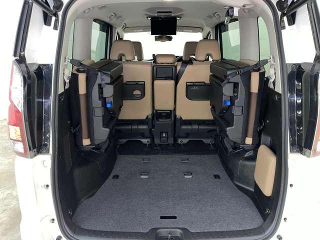 セレナ ハイウェイスター　ＶセレクションＩＩ　ワンオーナー／禁煙車／エマージェンシーブレーキ／アダブティブクルーズコントロール／１２．８インチフリップタウンモニター／アラウンドビューモニター／フルセグ付アルパイン１１インチメモリーナビ／純正ＡＷ／（24枚目）