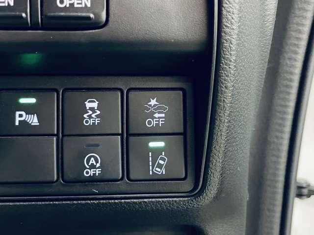 オデッセイ アブソルート・Ｘホンダセンシングアドバンスドパッケジ　禁煙車！衝突被害軽減ブレーキ！アダプティブクルコン！後席モニター！両側Ｐスライドドア！全周囲カメラ！純正ナビ！ＢＴ！フルセグＴＶ！パワーシート！ＥＴＣ！オートライト！スマートキー！キーレス！純正ＡＷ！（5枚目）