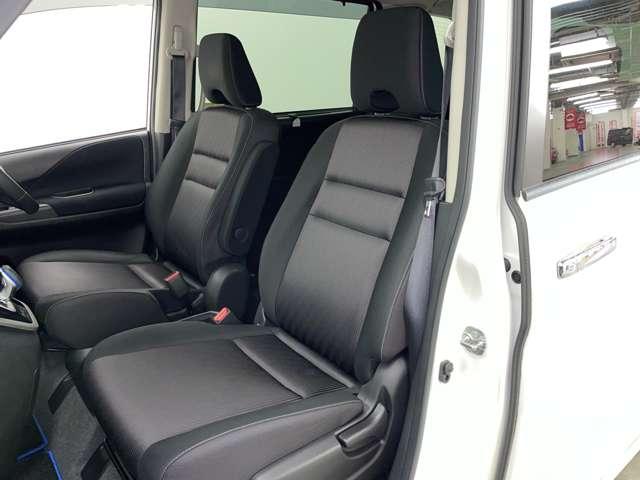 セレナ ｅ－パワー　ハイウェイスターＶ　禁煙車！衝突被害軽減ブレーキ！クルーズコントロール！！プロパイロット！両側Ｐスライドドア！全方位カメラ！メモリーナビ！ＢＴ！フルセグＴＶ！ＥＴＣ！シートヒーター！スマートキー！キーレス！純正１５ＡＷ！（15枚目）