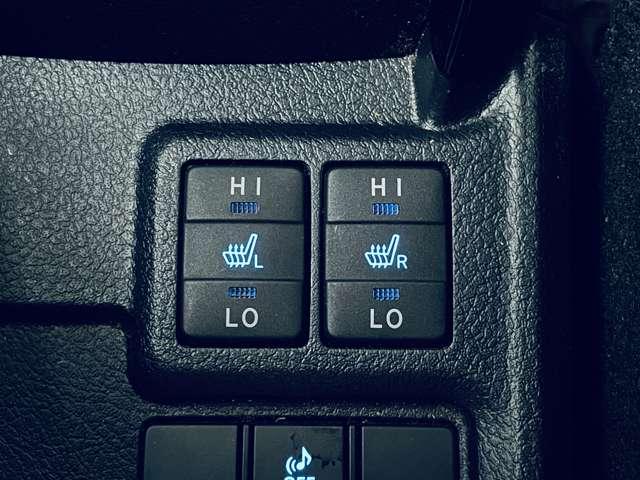 カローラフィールダー ハイブリッドＧ　ダブルバイビー　禁煙車！衝突被害軽減ブレーキ！クルーズコントロール！純正ナビ！バックカメラ！ＢＴ！フルセグＴＶ！ＥＴＣ！シートヒーター！スマートキー！キーレス！アイドリングストップ！ＴＲＤエアロ！ＴＲＤ１６ＡＷ！（11枚目）