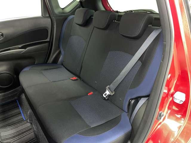 ノート ｅ－パワー　Ｘ　ブラックアロー　禁煙車／エマージェンシーブレーキ／アダブティブクルーズコントロール／フルセグ付純正ナビ／走行中ＴＶ／ＤＶＤ視聴可／Ｂｌｕｅｔｏｏｔｈ対応／バックカメラ／ブラックルーフ／純正ＡＷ／ＥＴＣ／スマートキー／（16枚目）