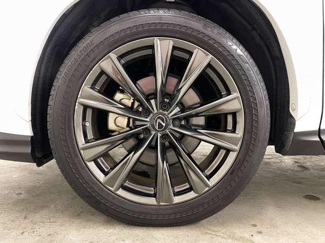 NX NX350h Fスポーツ 禁煙車/ムーンルーフ/セーフティシステムプラス/アダブティブクルーズコントロール/パノラミックビューモニター/フルセグ付14インチディスプレイナビ/Bluetooth対応/BSM/ETC2.0/(28枚目)