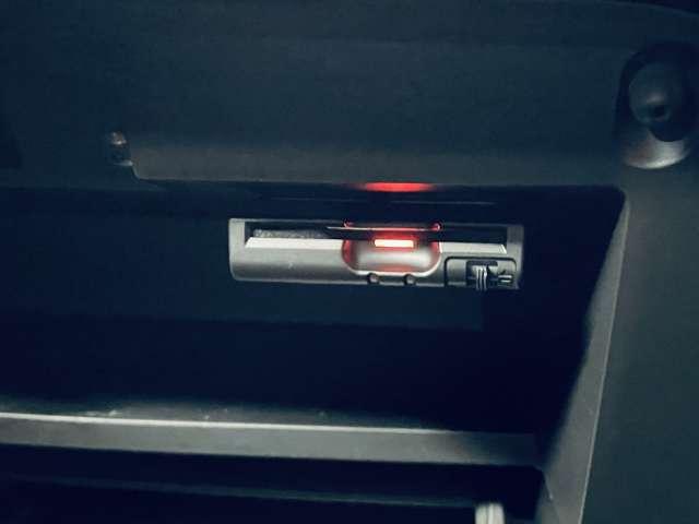 セレナ ハイウェイスター　Ｖセレクション　禁煙車／エマージェンシーブレーキ／両側電動スライドドア／アラウンドビューモニター／フルセグ付純正ナビ／ＢＬＵＥＴＯＯＴＨ／ＬＥＤヘッドランプ／ハンズフリーパワースライドドア／純正ＡＷ／ＥＴＣ／（13枚目）