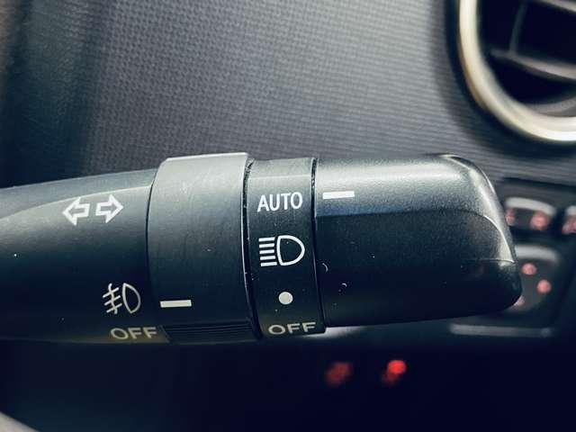 ポルテ Ｆ　アラモード　禁煙車！純正ナビ！バックカメラ！フルセグＴＶ！ＤＶＤ再生！ＥＴＣ！左側パワースライドドア！オートライト！スマートキー＆プッシュスタート！横滑り防止装置！ディスチャージヘッドライト！！ウインカーミラー！（11枚目）