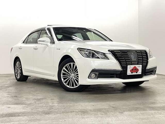 クラウンハイブリッド ロイヤルサルーン ブラックスタイル 禁煙車/ムーンルーフ/PCS/アダブティブクルーズコントロール/パノラミックビューモニター/フルセグ付純正HDDナビ/DVD可/Bluetooth/純正17インチAW/シートヒーター/パワーシート/(29枚目)