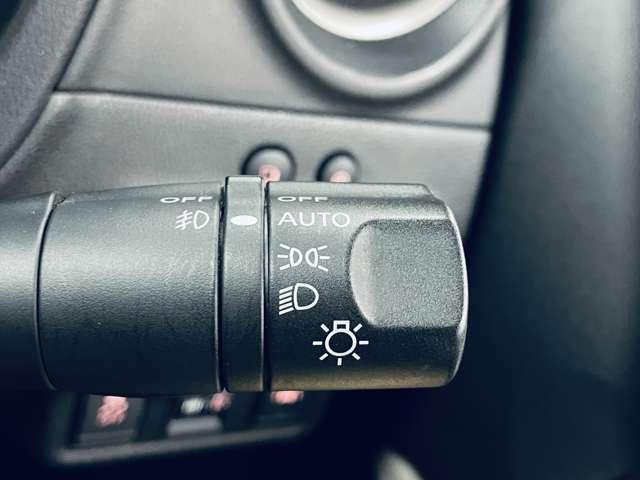 ノート X DIG-S 禁煙車/エマージェンシーブレーキ/アラウンドビューモニター/フルセグ付純正ナビ/DVD再生可/Bluetooth対応/ETC/アイドリングストップ/ウィンカーミラー/オートライト/スマートキー/(11枚目)