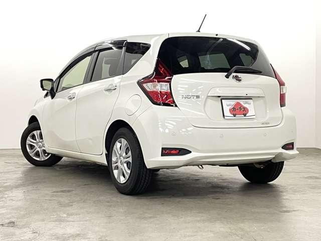 ノート X DIG-S 禁煙車/エマージェンシーブレーキ/アラウンドビューモニター/フルセグ付純正ナビ/DVD再生可/Bluetooth対応/ETC/アイドリングストップ/ウィンカーミラー/オートライト/スマートキー/(24枚目)