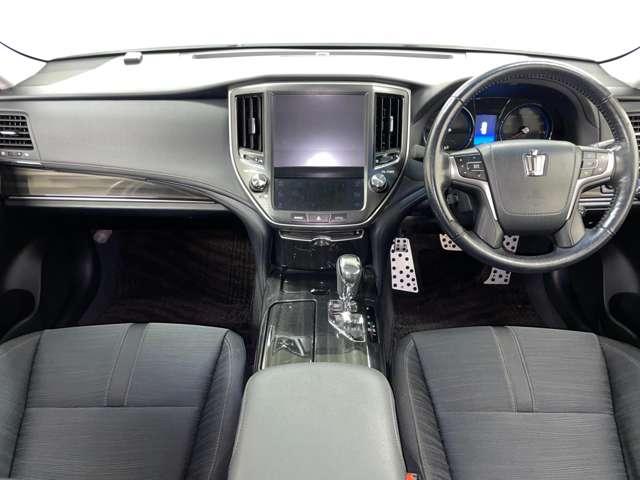 クラウンハイブリッド アスリートS ブラックスタイル 禁煙車/クルーズコントロール/フルセグ付純正HDDナビ/走行中TV/DVD視聴可/Bluetooth対応/バックカメラ/純正18インチブラックスパッタリング塗装AW/シートヒーター/パワーシート/(6枚目)