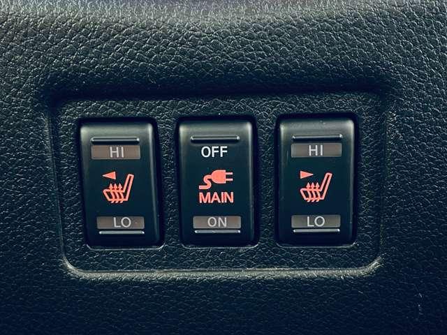 エルグランド 250ハイウェイスターSジェットブラックアバンクロム 禁煙車/ツインサンルーフ/アラウンドビューモニター/フルセグ付純正HDDナビ/DVD再生可/純正フリップタウンモニター/両側電動スライドドア/純正エアロパーツ/パワーシート/ETC/(11枚目)