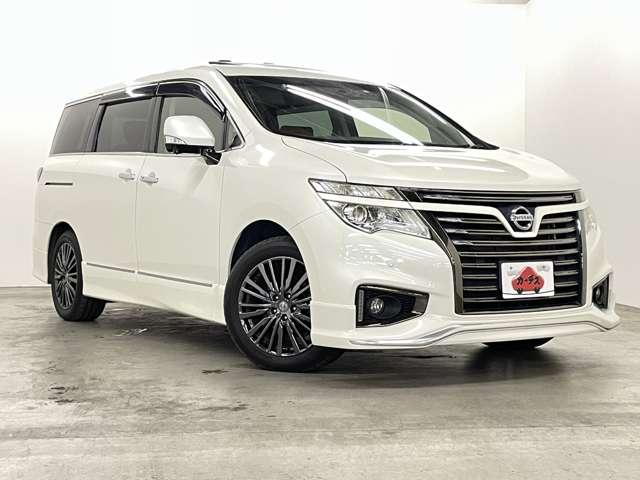 エルグランド 250ハイウェイスターSジェットブラックアバンクロム 禁煙車/ツインサンルーフ/アラウンドビューモニター/フルセグ付純正HDDナビ/DVD再生可/純正フリップタウンモニター/両側電動スライドドア/純正エアロパーツ/パワーシート/ETC/(28枚目)