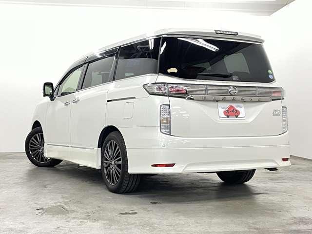 エルグランド 250ハイウェイスターSジェットブラックアバンクロム 禁煙車/ツインサンルーフ/アラウンドビューモニター/フルセグ付純正HDDナビ/DVD再生可/純正フリップタウンモニター/両側電動スライドドア/純正エアロパーツ/パワーシート/ETC/(29枚目)