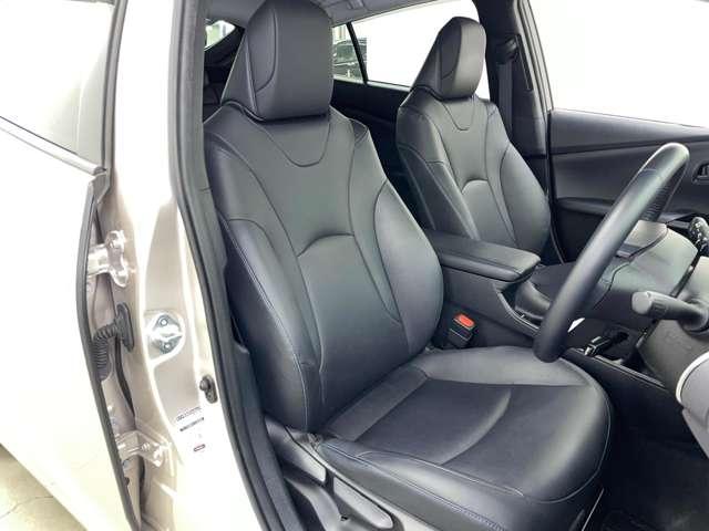 プリウス Sツーリングセレクション 禁煙車/セーフティセンス/アダブティブクルーズコントロール/フルセグ付9インチTコネクトSDナビ/DVD再生可/Bluetooth対応/バックカメラ/純正17インチAW/シートヒーター/ETC/(13枚目)