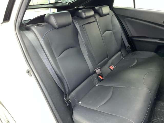 プリウス Sツーリングセレクション 禁煙車/セーフティセンス/アダブティブクルーズコントロール/フルセグ付9インチTコネクトSDナビ/DVD再生可/Bluetooth対応/バックカメラ/純正17インチAW/シートヒーター/ETC/(15枚目)